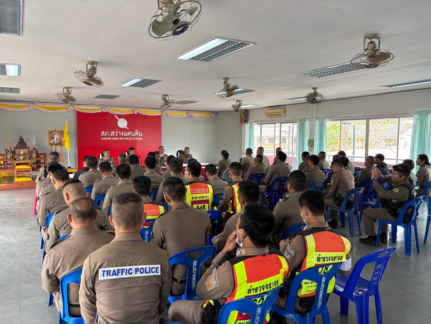 LINE_ALBUM_รับสว่าง1 7 มี.ค.68_250409_4